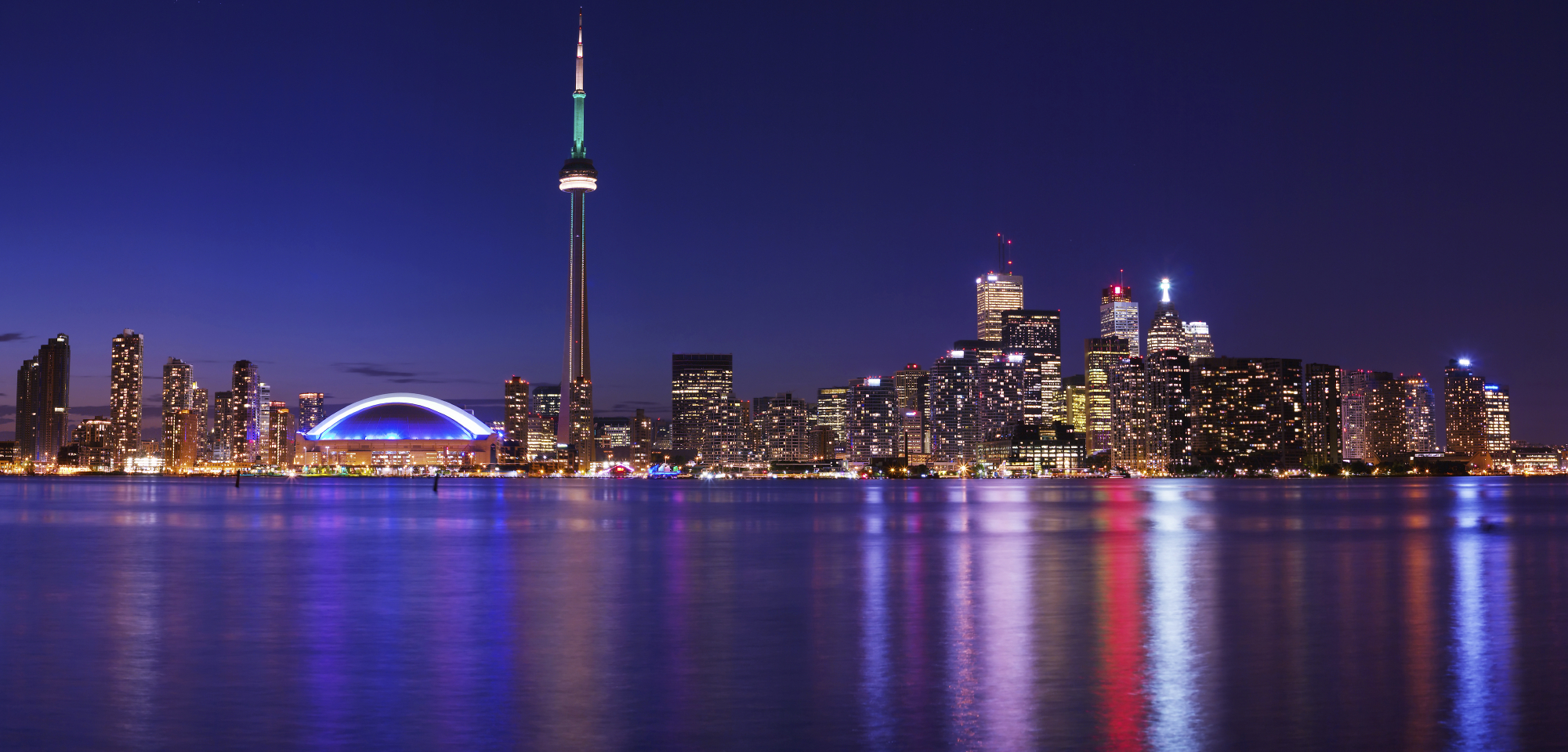 Toronto waterfront shot from central island