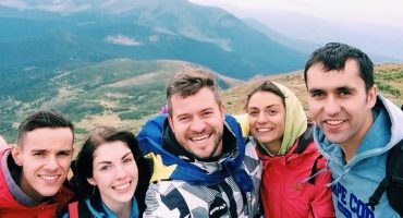 yescenter-hoverla1